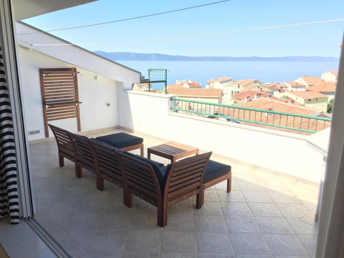 Apartments Leut 80M From The Sea Подгора Номер фото